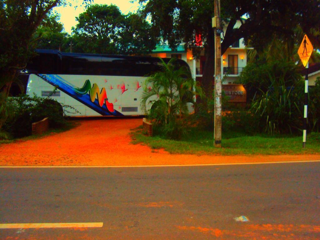 Hotel Moonstone Anuradhapura Luaran gambar