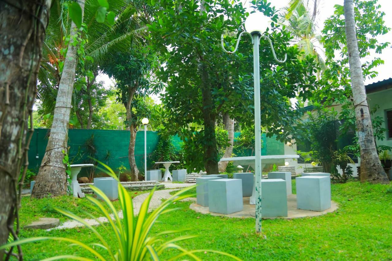 Hotel Moonstone Anuradhapura Luaran gambar